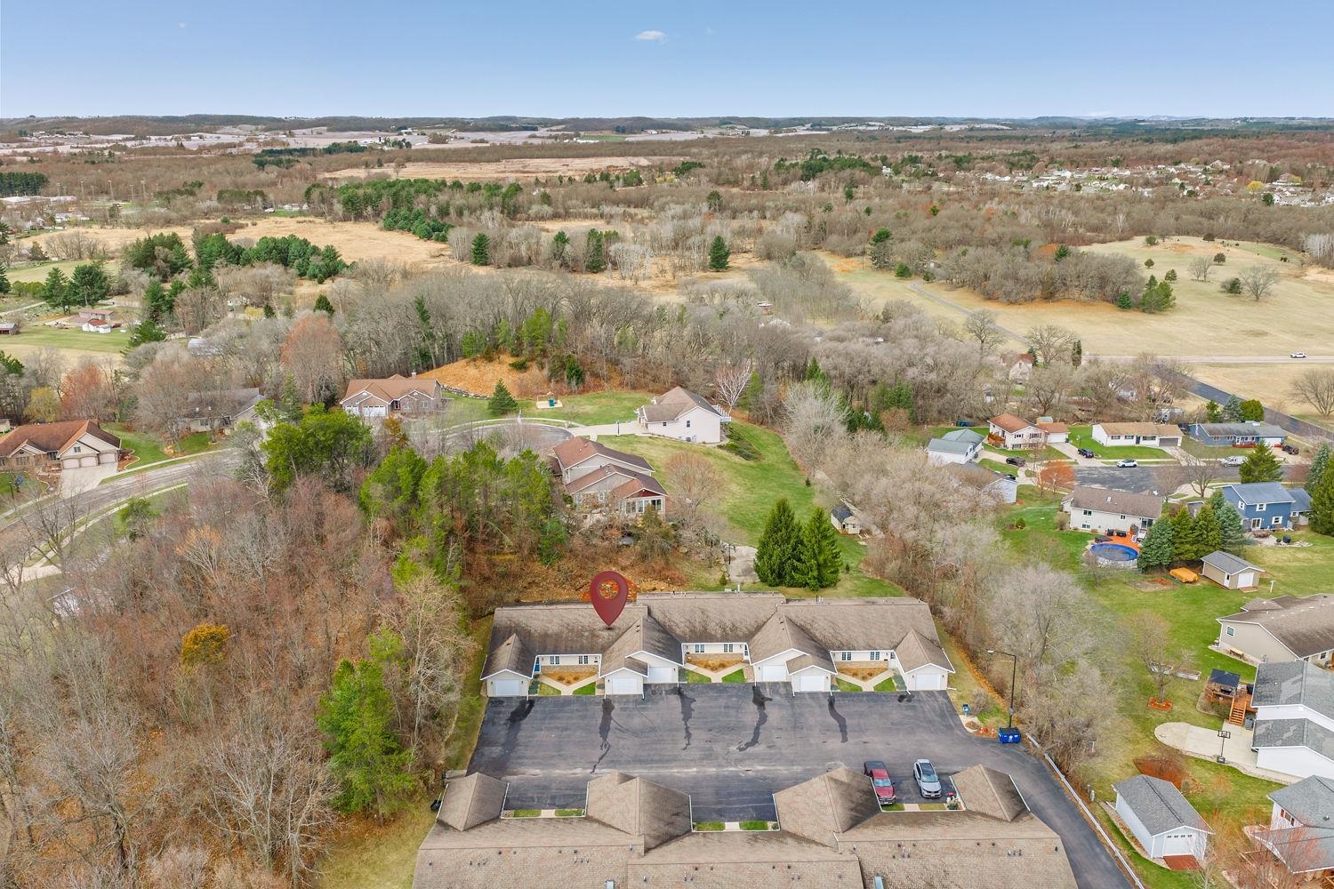 1579 North Dewey Avenue Reedsburg, WI 53959 - Photo 3 of 37