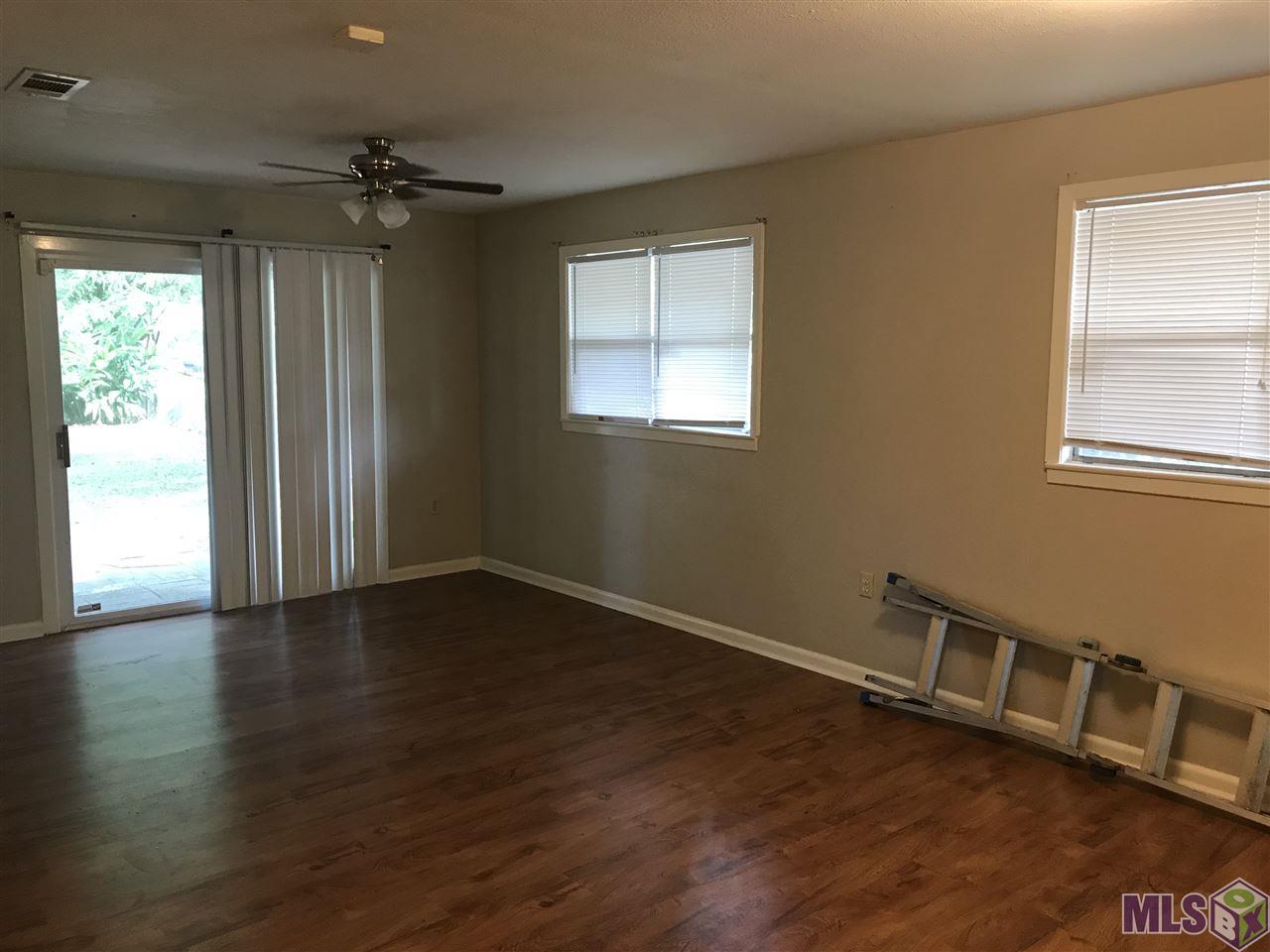 1402 West Chimes Street Baton Rouge, LA 70802 - Photo 4 of 8 Gallery Image 4