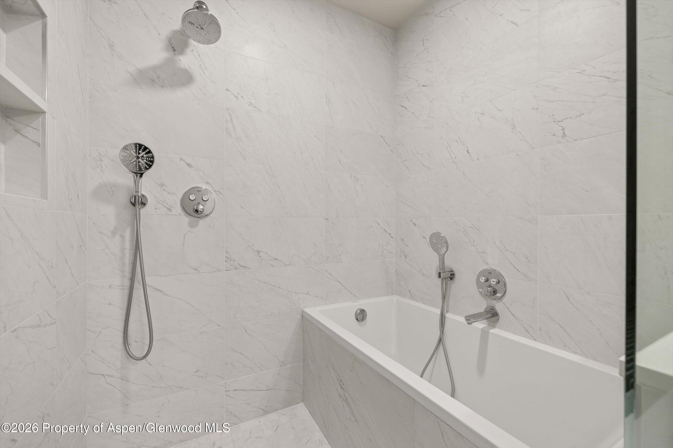 101 Willow Road, Unit 202 Basalt, CO 81621 - Photo 12 of 18 Bathroom