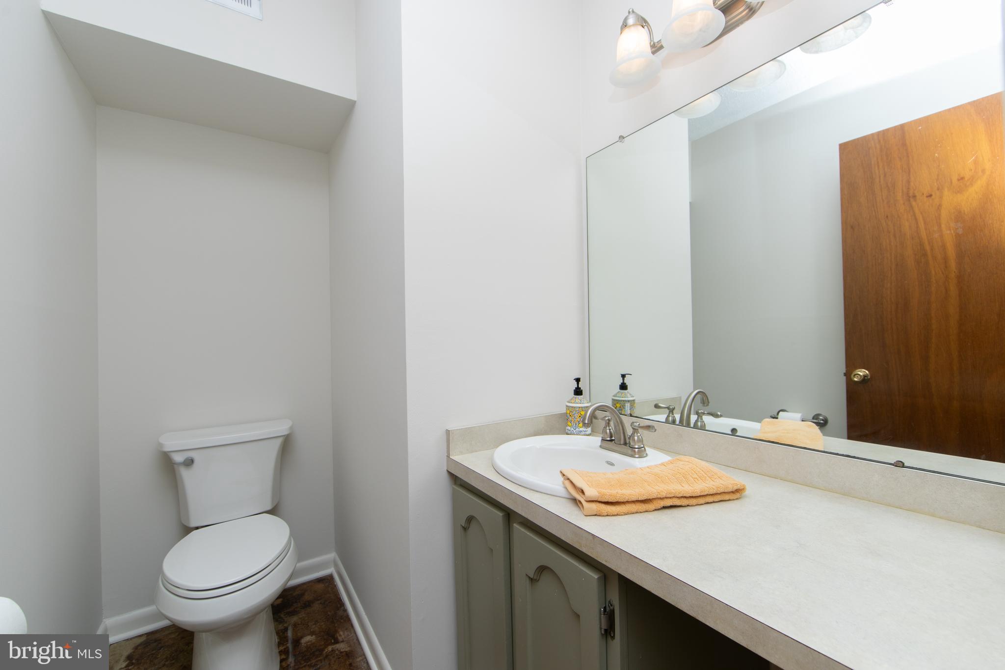 52 Georgetown Road Lindenwold, NJ 08021 - Photo 4 of 29 Half Bath downstairs