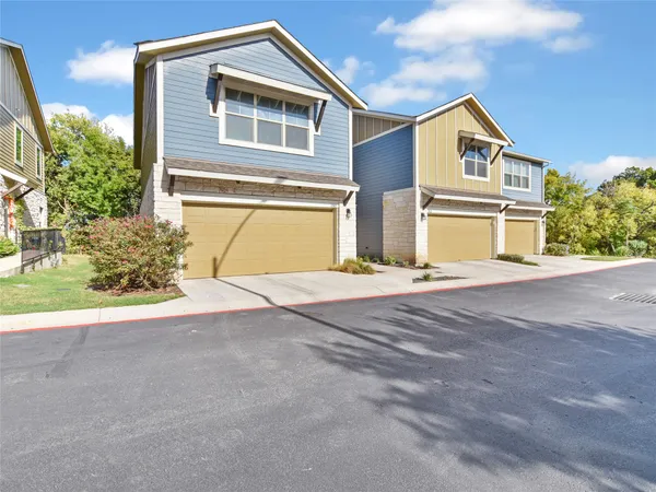 $2,050 | 516 East Slaughter Lane, Unit 1801, Austin, TX 78744