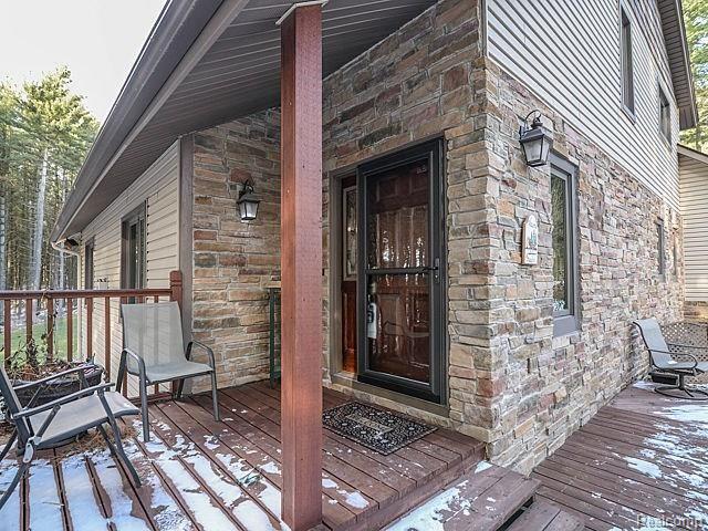 2251 Spruce Ridge Howell, MI 48855 - Photo 2 of 56 1217015781_44.jpg