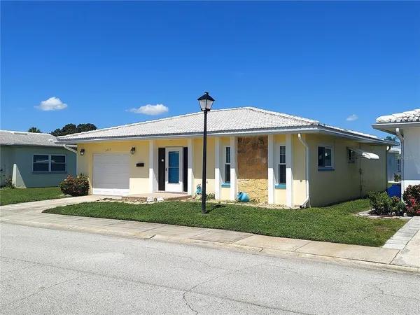 $229,900 | 5427 Springwood Boulevard, Unit 5427, Pinellas Park, FL 33782