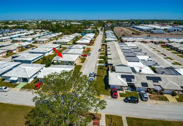 $229,900 | 5427 Springwood Boulevard, Unit 5427, Pinellas Park, FL 33782