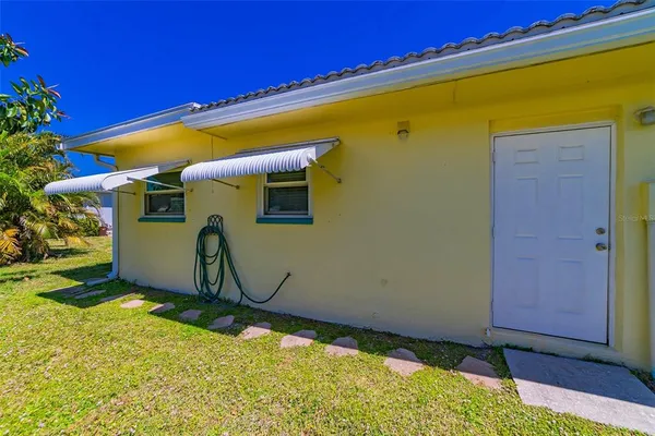 $229,900 | 5427 Springwood Boulevard, Unit 5427, Pinellas Park, FL 33782