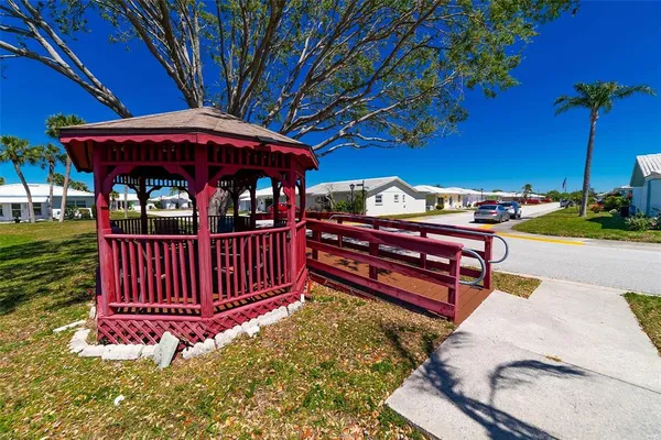 $229,900 | 5427 Springwood Boulevard, Unit 5427, Pinellas Park, FL 33782
