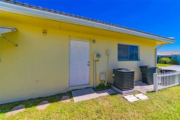 $229,900 | 5427 Springwood Boulevard, Unit 5427, Pinellas Park, FL 33782