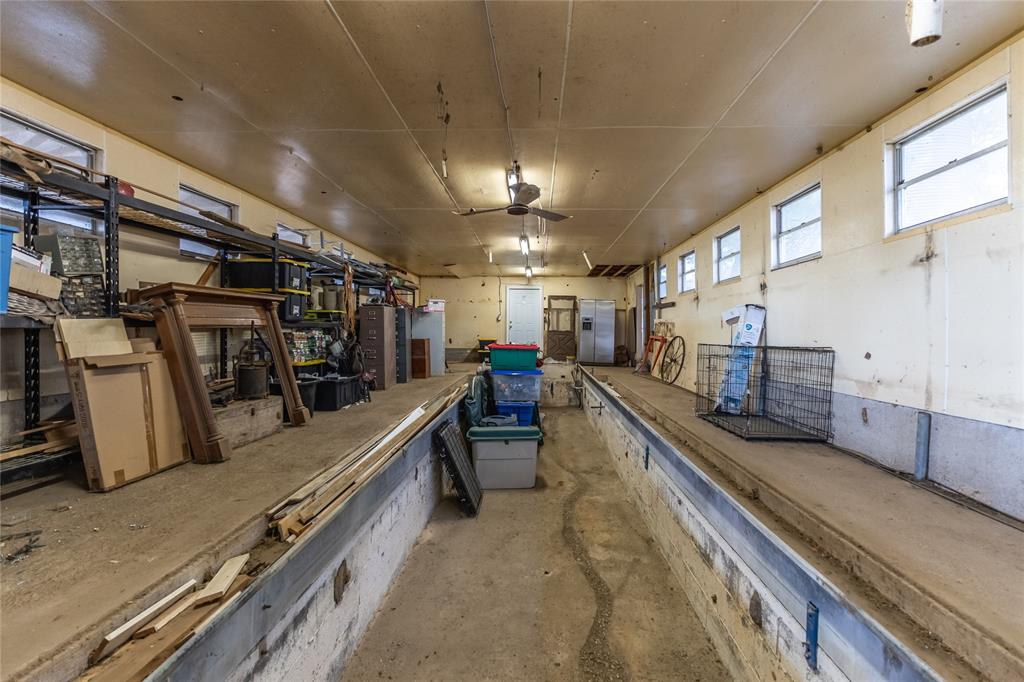 5147 Texas Highway Cooper, TX 75432 - Photo 13 of 31 a view of a room with gym equipment