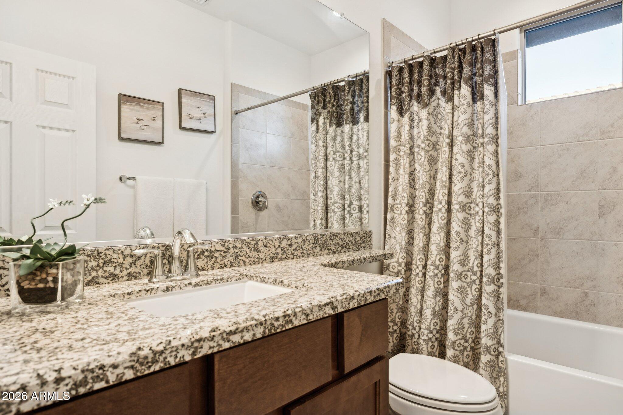 17863 East Paria Canyon Drive Rio Verde, AZ 85263 - Photo 21 of 57 Guest Bathroom