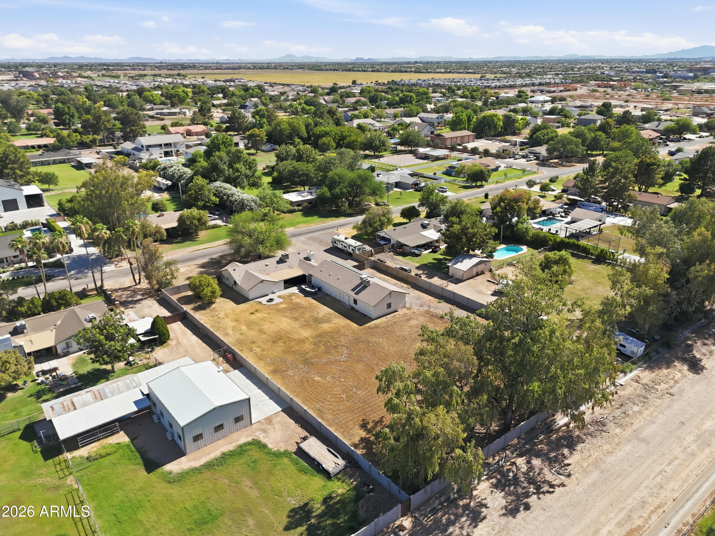 2266 East Willis Road Gilbert, AZ 85297 - Photo 26 of 95