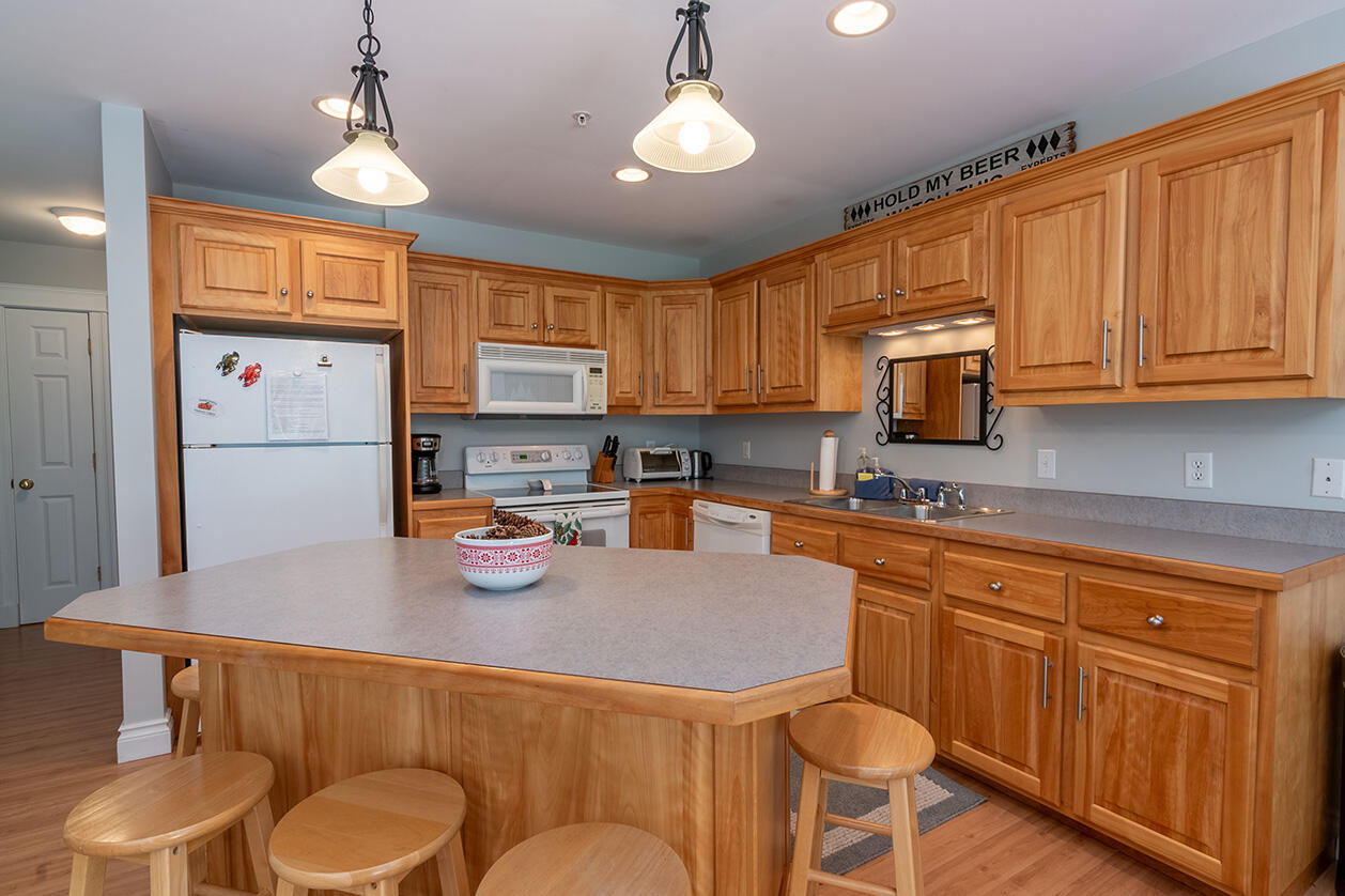 549 Spruce Creek Road, Unit C Kingfield, ME 04947 - Photo 15 of 34 CMW_6330-HDR