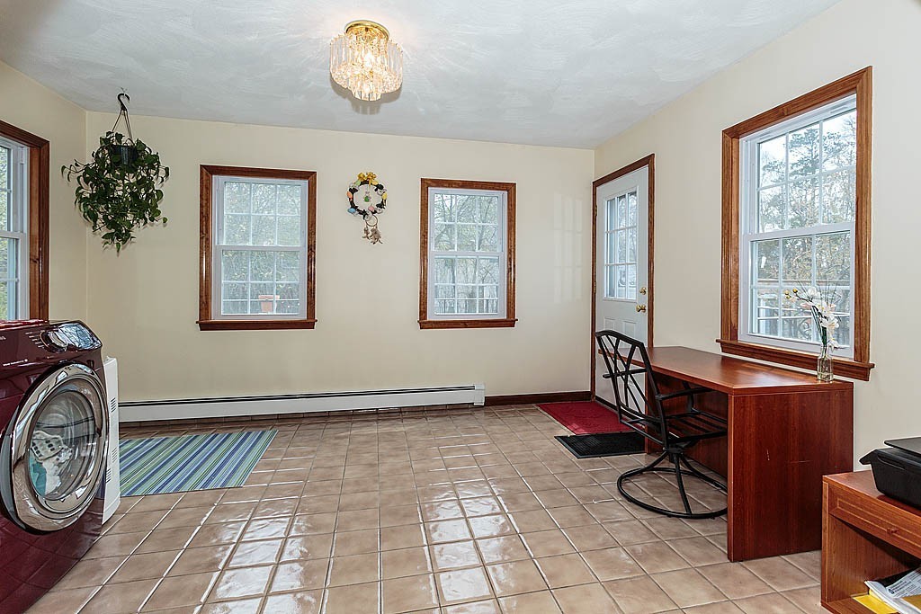 59 Gaffney Road Dedham, MA 02026 - Photo 10 of 29 Gallery Image 10