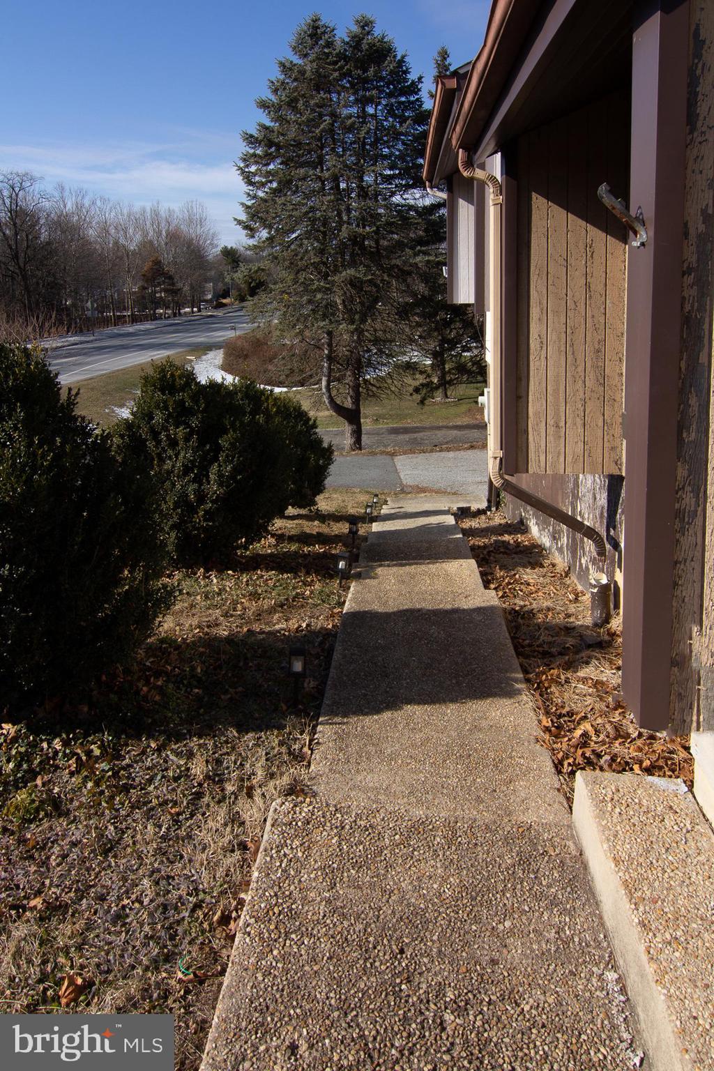 4226 Lower Beckleysville Road Hampstead, MD 21074 - Photo 34 of 34 Stairs to front door