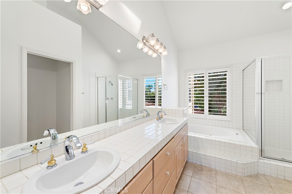 5 Siena Laguna Niguel, CA 92677 - Photo 37 of 61 Primary suite bathroom