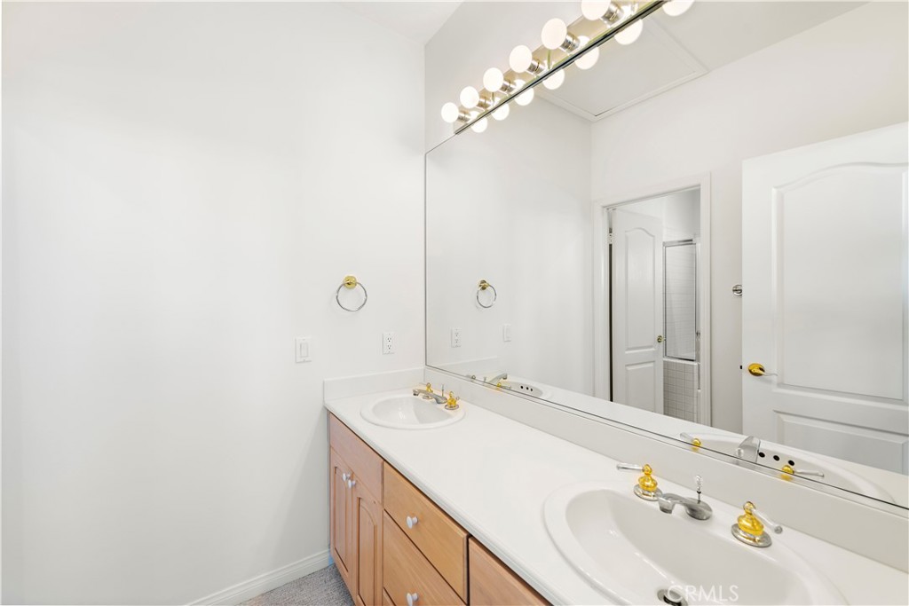 5 Siena Laguna Niguel, CA 92677 - Photo 42 of 61 second bedroom bathroom