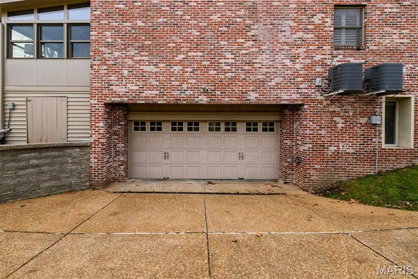 $1,299,000 | 7902 Teasdale Avenue, St. Louis, MO 63130