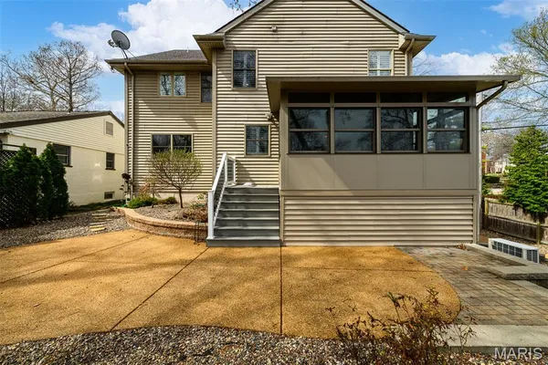 $1,299,000 | 7902 Teasdale Avenue, St. Louis, MO 63130