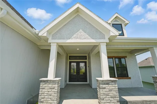 $719,950 | 1518 Northwest 106th Terrace, Kansas City, MO 64155