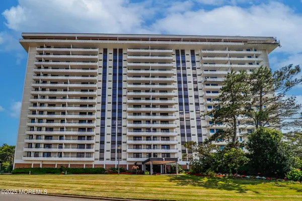 $675,000 | 1 Channel Drive, Unit 1705, Monmouth Beach, NJ 07750