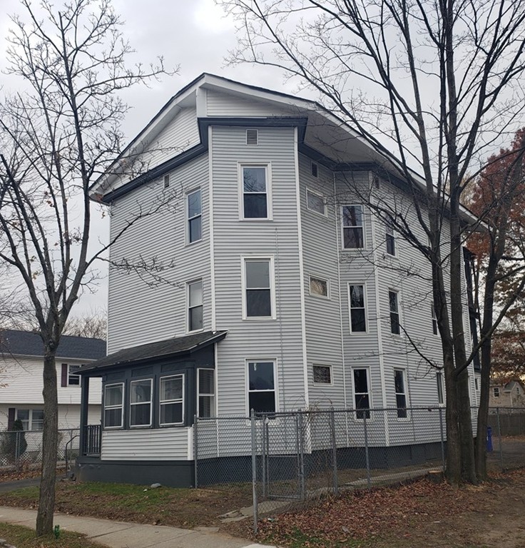 149-151 Quincy Street Springfield, MA 01109 - Photo 2 of 24 Gallery Image 2