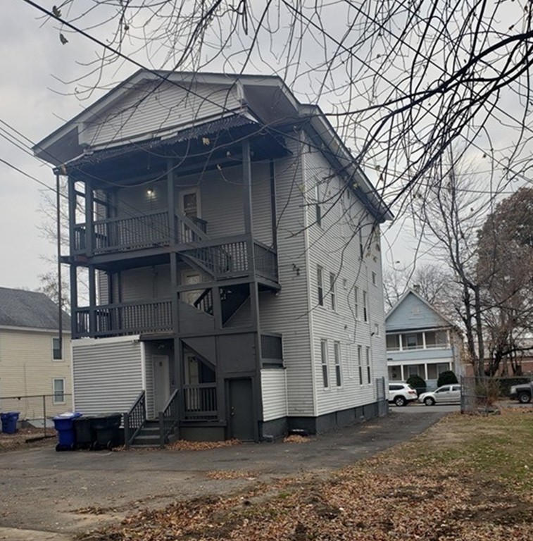 149-151 Quincy Street Springfield, MA 01109 - Photo 22 of 24 Gallery Image 22