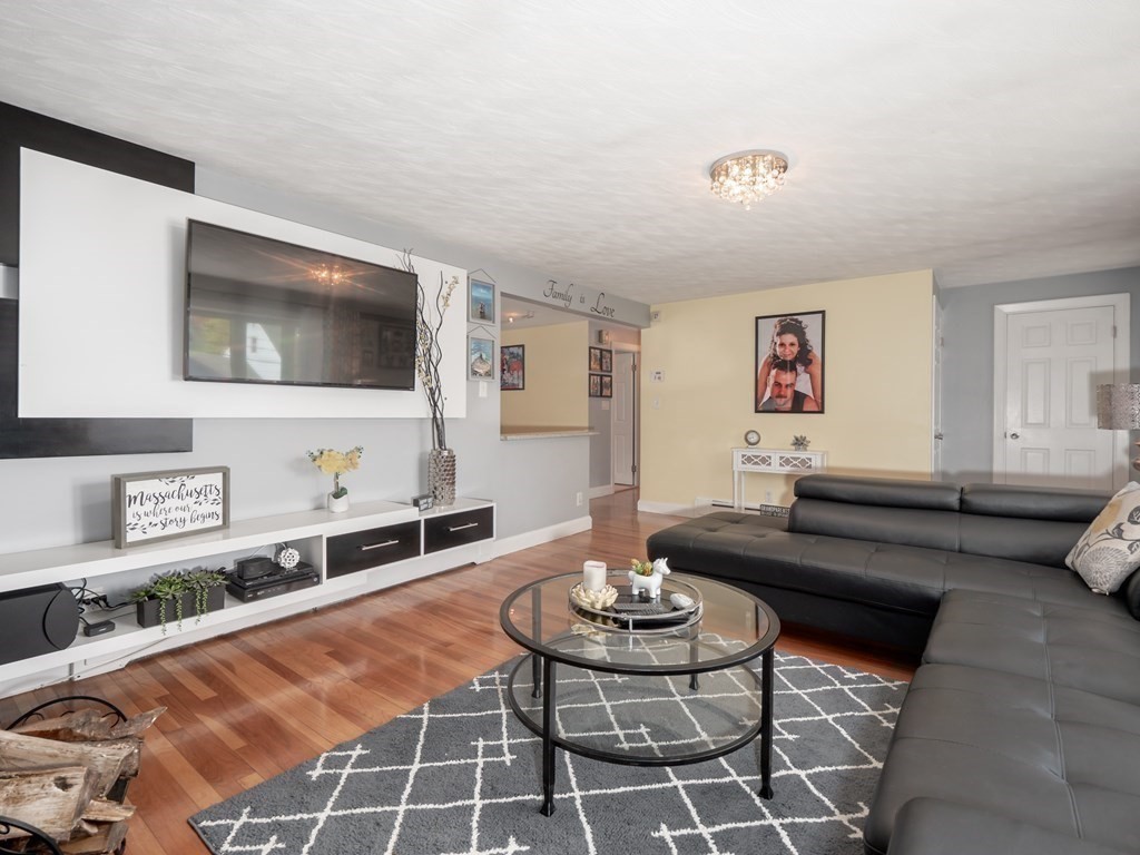 31 Pershing Avenue Framingham, MA 01702 - Photo 5 of 42