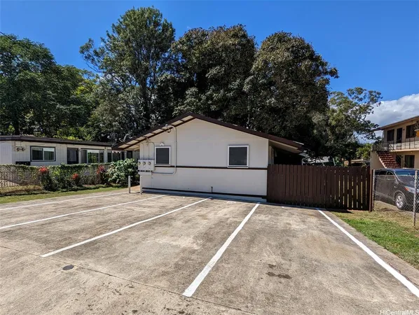 $1,000,000 | 318 Ohai Place, Wahiawa, HI 96786
