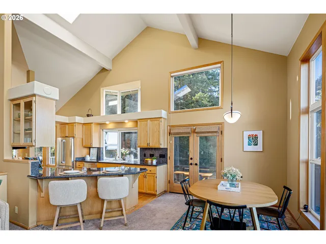 $699,000 | 653 Brookside Drive, Eugene, OR 97405