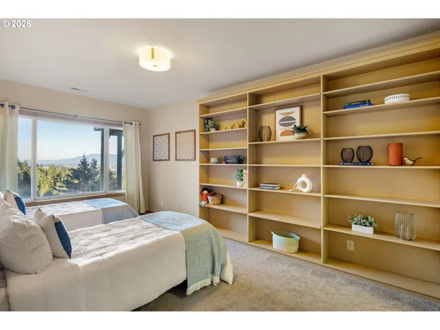 $699,000 | 653 Brookside Drive, Eugene, OR 97405