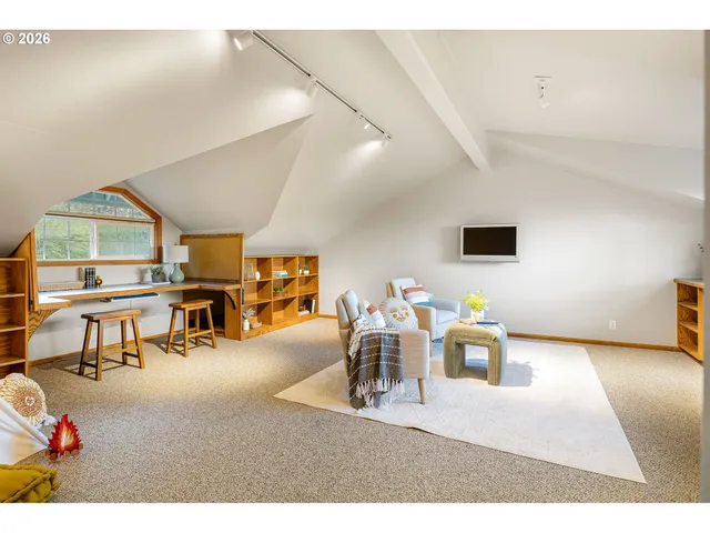 $699,000 | 653 Brookside Drive, Eugene, OR 97405