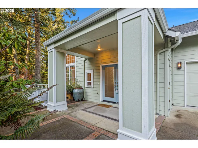 $699,000 | 653 Brookside Drive, Eugene, OR 97405