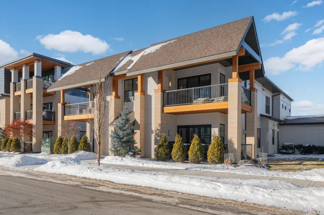 $995,000 | 6128 Kellogg Avenue, Unit 201B, Edina, MN 55424