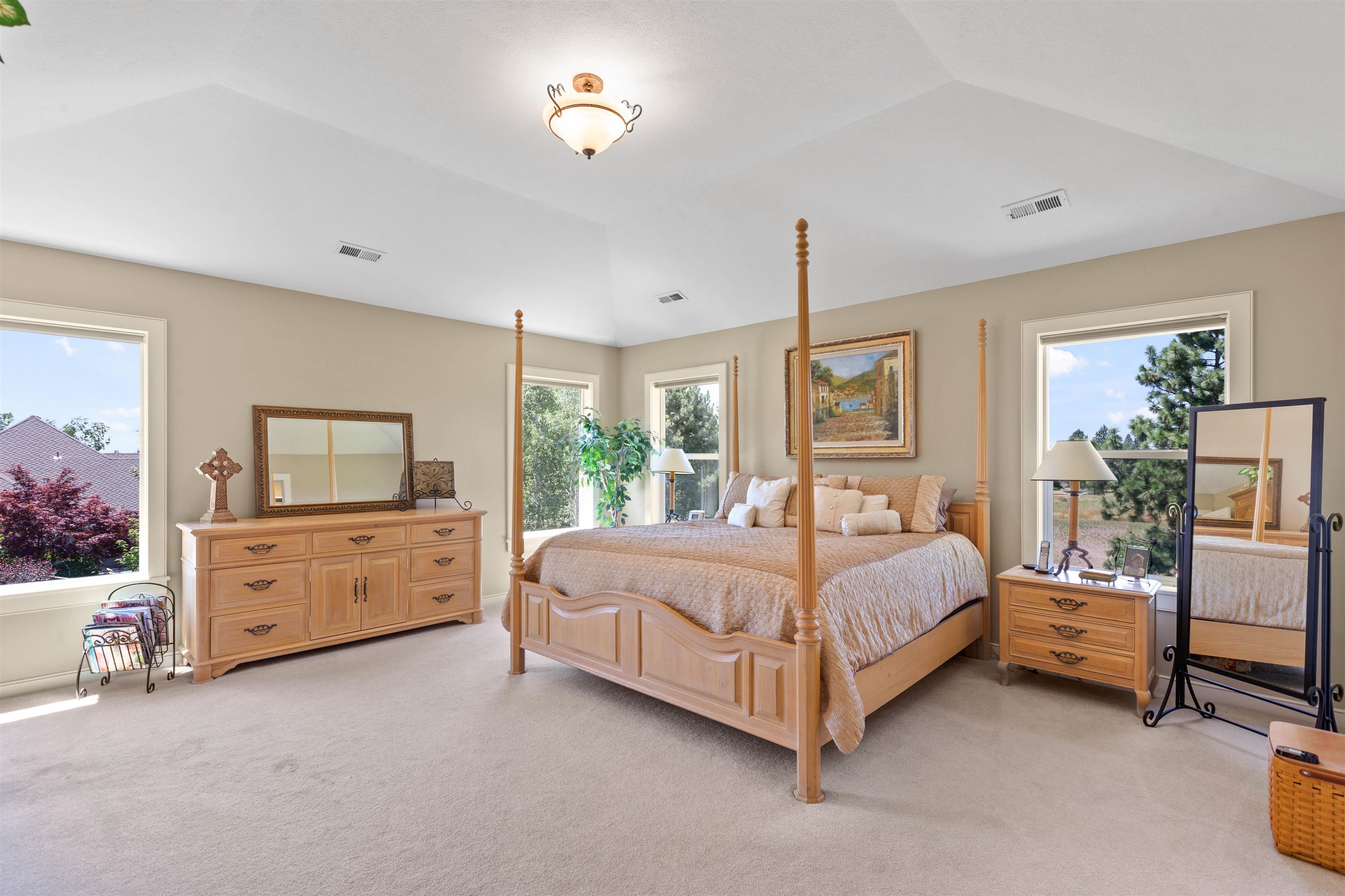 6522 South Regal Road Spokane, WA 99223 - Photo 17 of 50