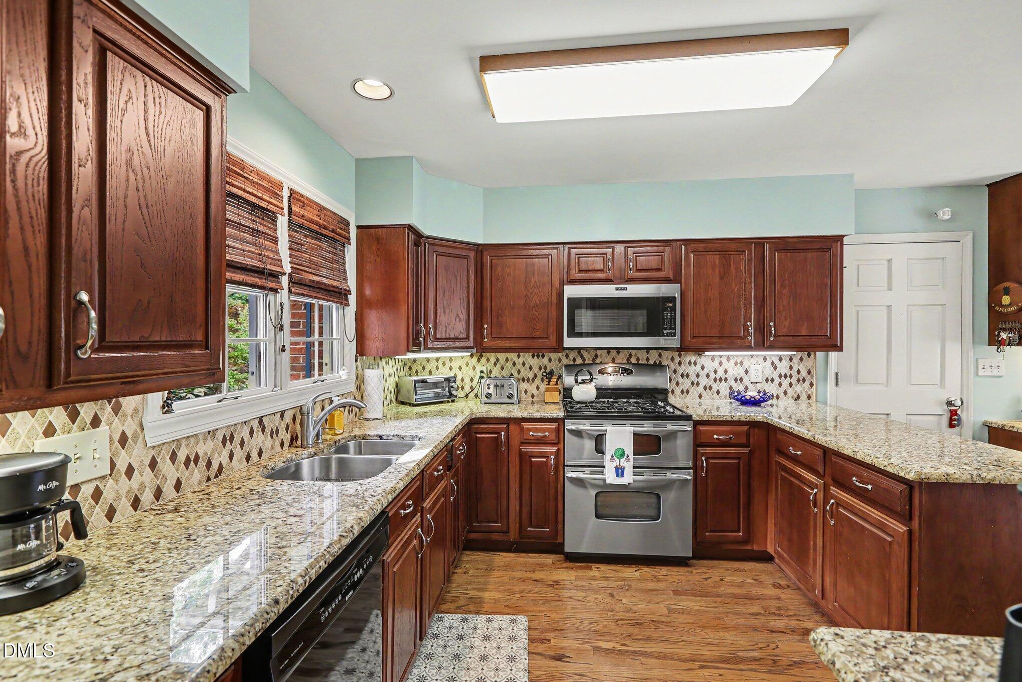 15 Chippers Way Durham, NC 27705 - Photo 12 of 45 019_file_7564