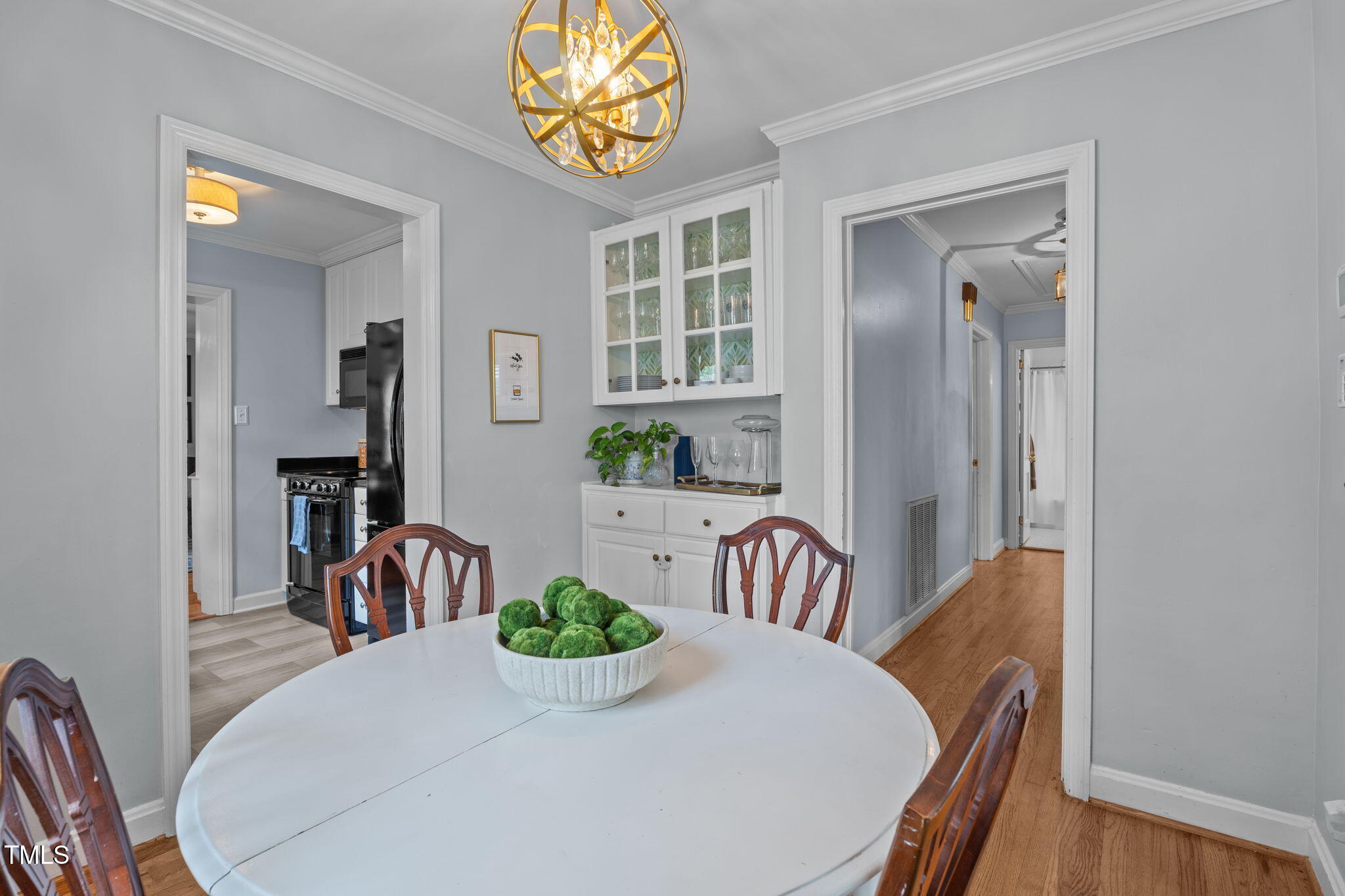 2918 Oberlin Road Raleigh, NC 27608 - Photo 9 of 26 9-web-or-mls-DSC05538 copy