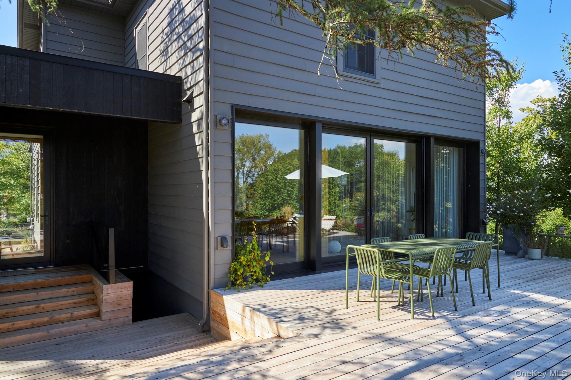 44 Main Street Germantown, NY 12526 - Photo 2 of 34