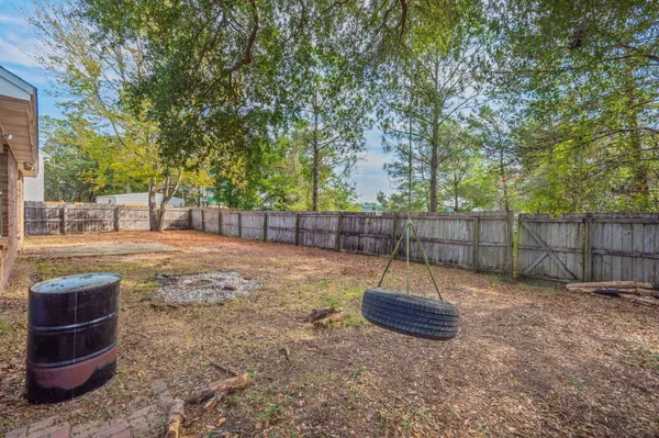 $327,000 | 433 Forest Glen Place, Mary Esther, FL 32569