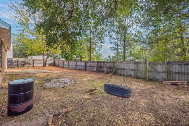 $329,900 | 433 Forest Glen Place, Mary Esther, FL 32569