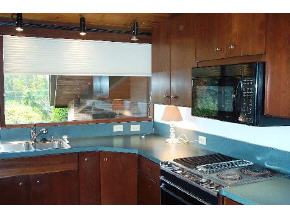 4144 Harbor Road Shelburne, VT 05482 - Photo 3 of 12 Gallery Image 3