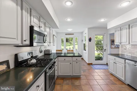 $699,900 | 8807 Hawthorne Lane, Wyndmoor, PA 19038