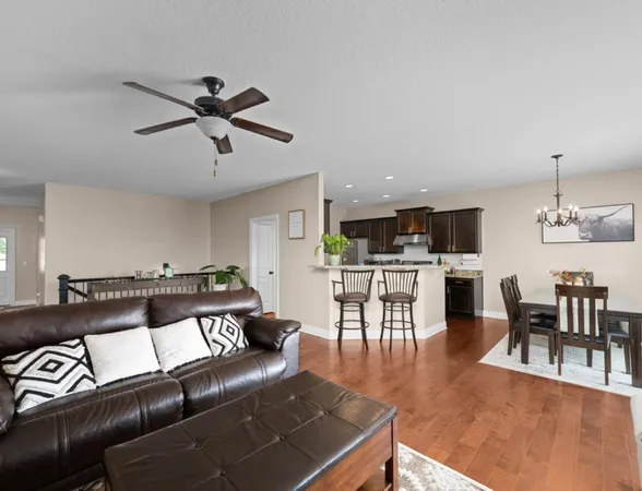 $469,900 | 67 Cobblestone Lane, Le Claire, IA 52753