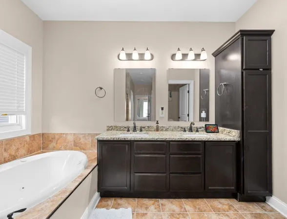 $469,900 | 67 Cobblestone Lane, Le Claire, IA 52753