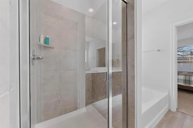 a bathroom with a bathtub