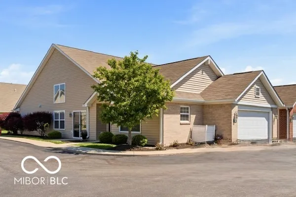 $299,900 | 9733 Windy Lane, Unit 100, Fishers, IN 46037