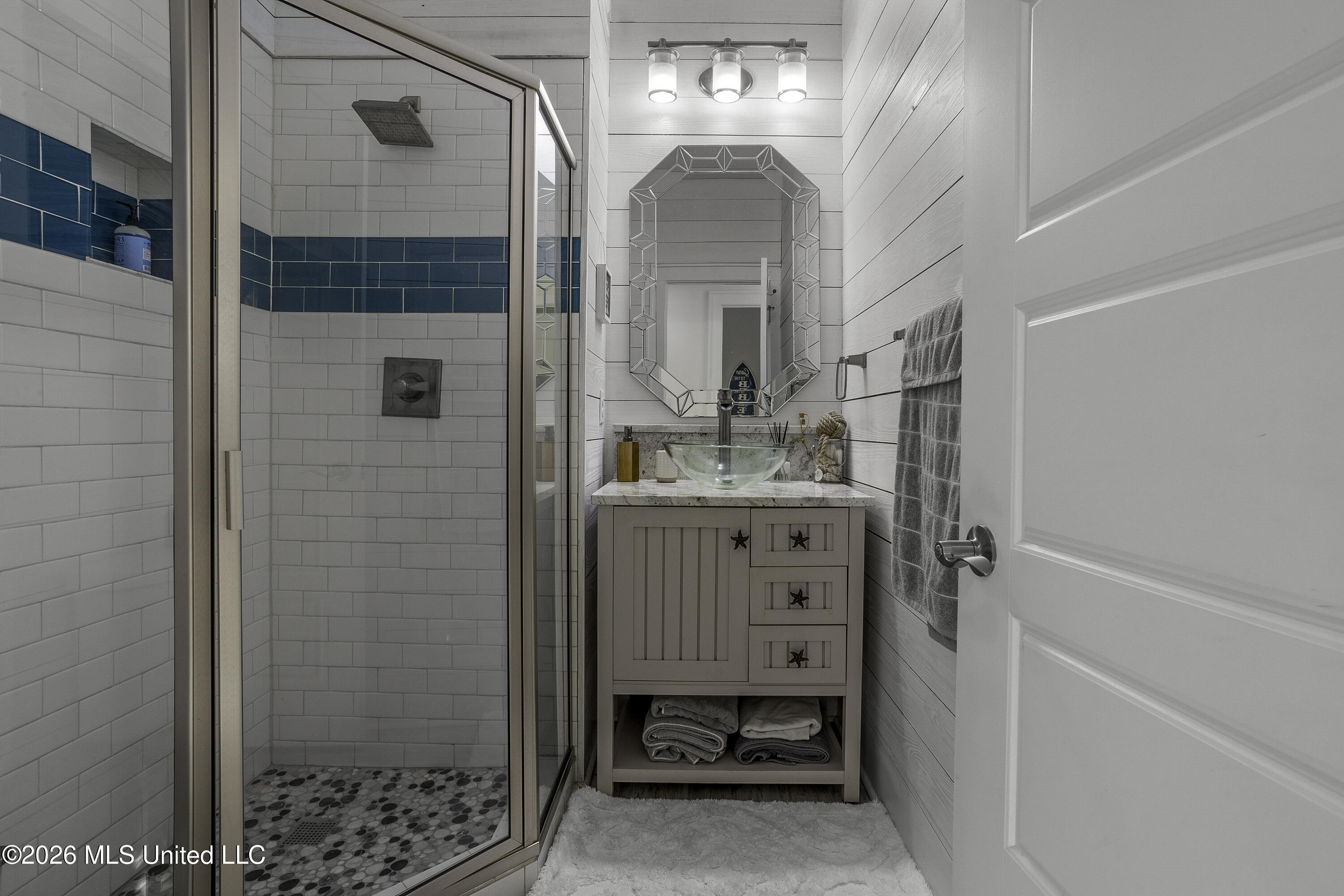 1623 Cayman Cove Biloxi, MS 39531 - Photo 29 of 58 00035