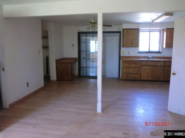 10550 Chesapeake Drive Reno, NV 89506 - Photo 4 of 13 Photo 4