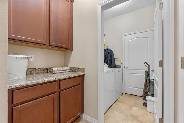 $323,000 | 1958 Commander Way, Kissimmee, FL 34746