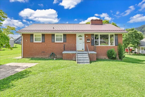 $225,000 | 1312 North Alleghany Avenue, Covington, VA 24426