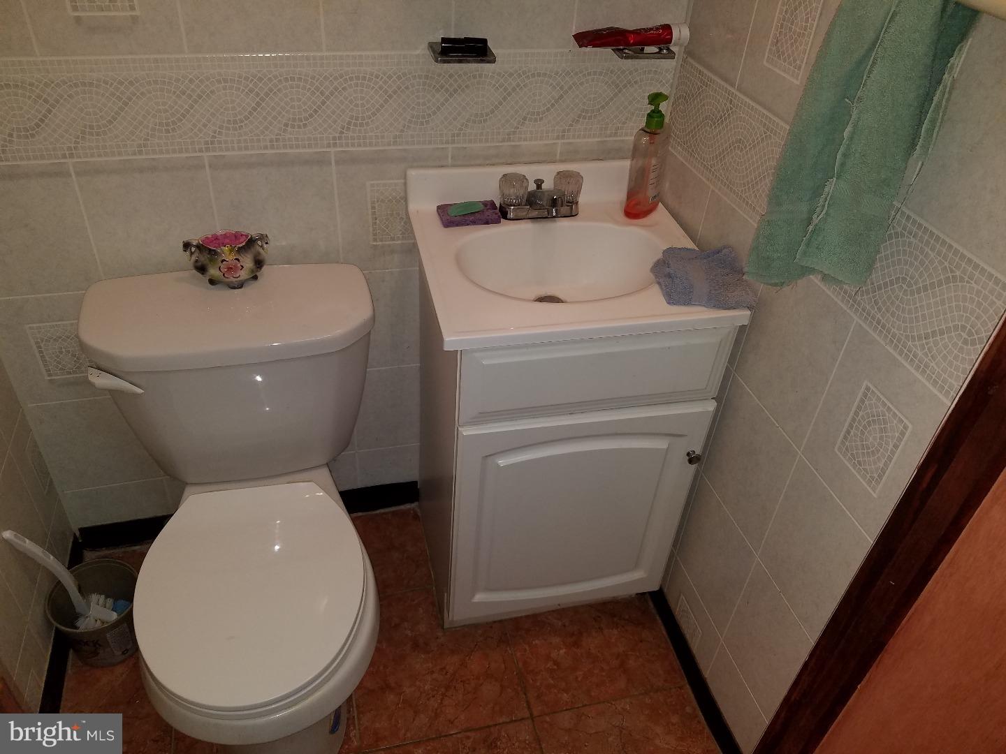 721 Kenmore Road Philadelphia, PA 19151 - Photo 9 of 25 Gallery Image 9