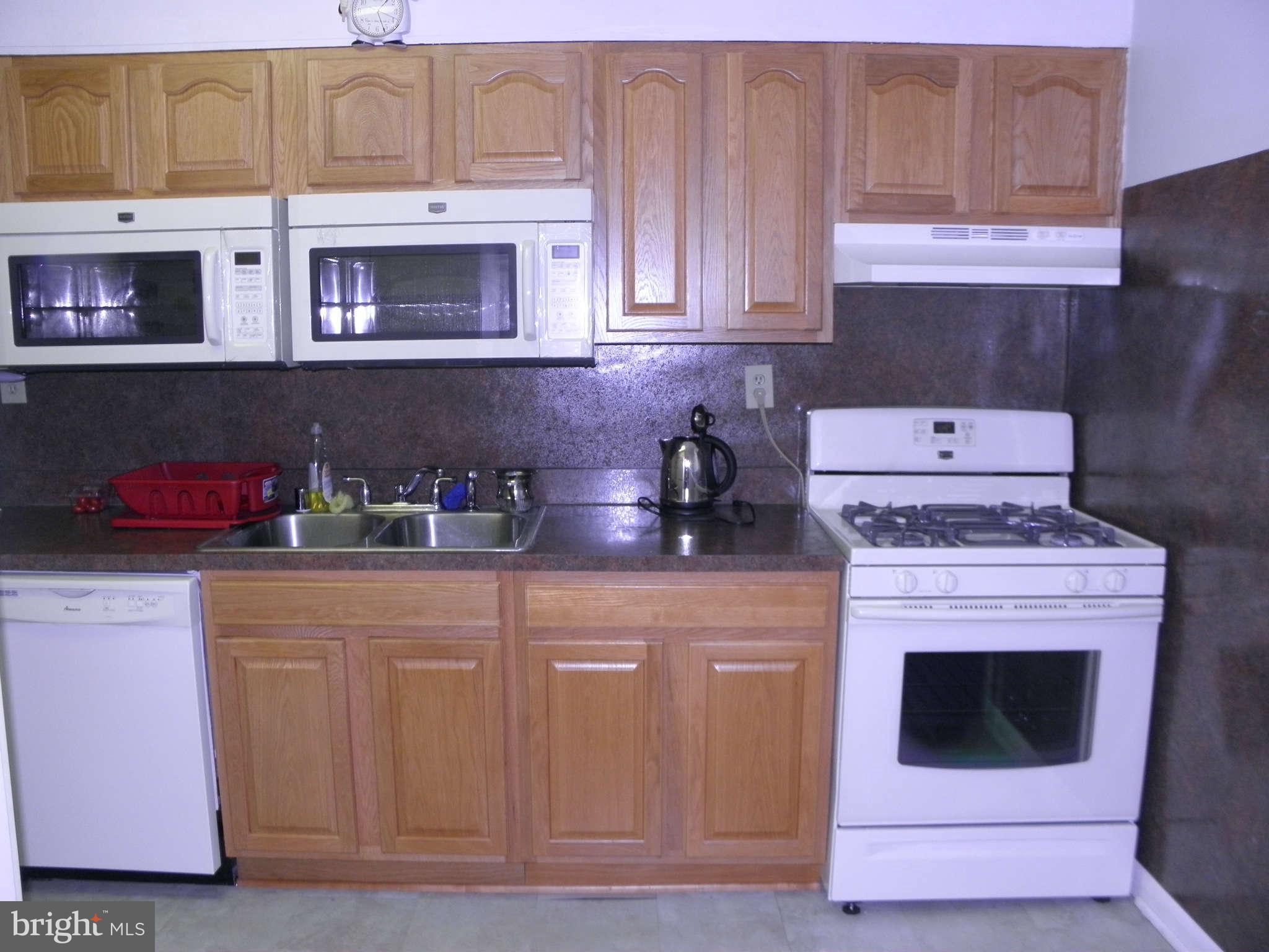 3428 Ludgate Road Baltimore, MD 21215 - Photo 3 of 7 Kitchen